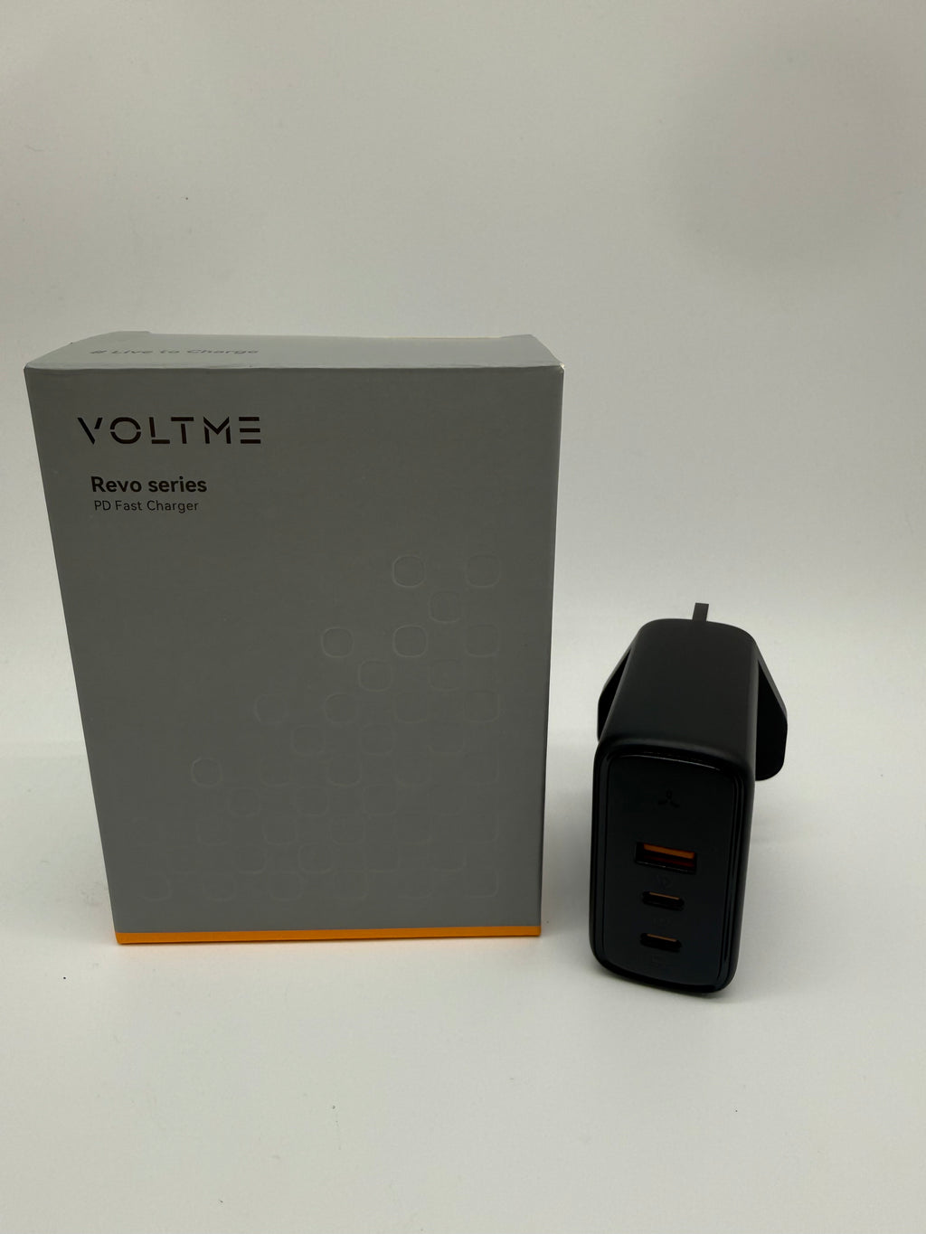 USB and USBC fast charging plug