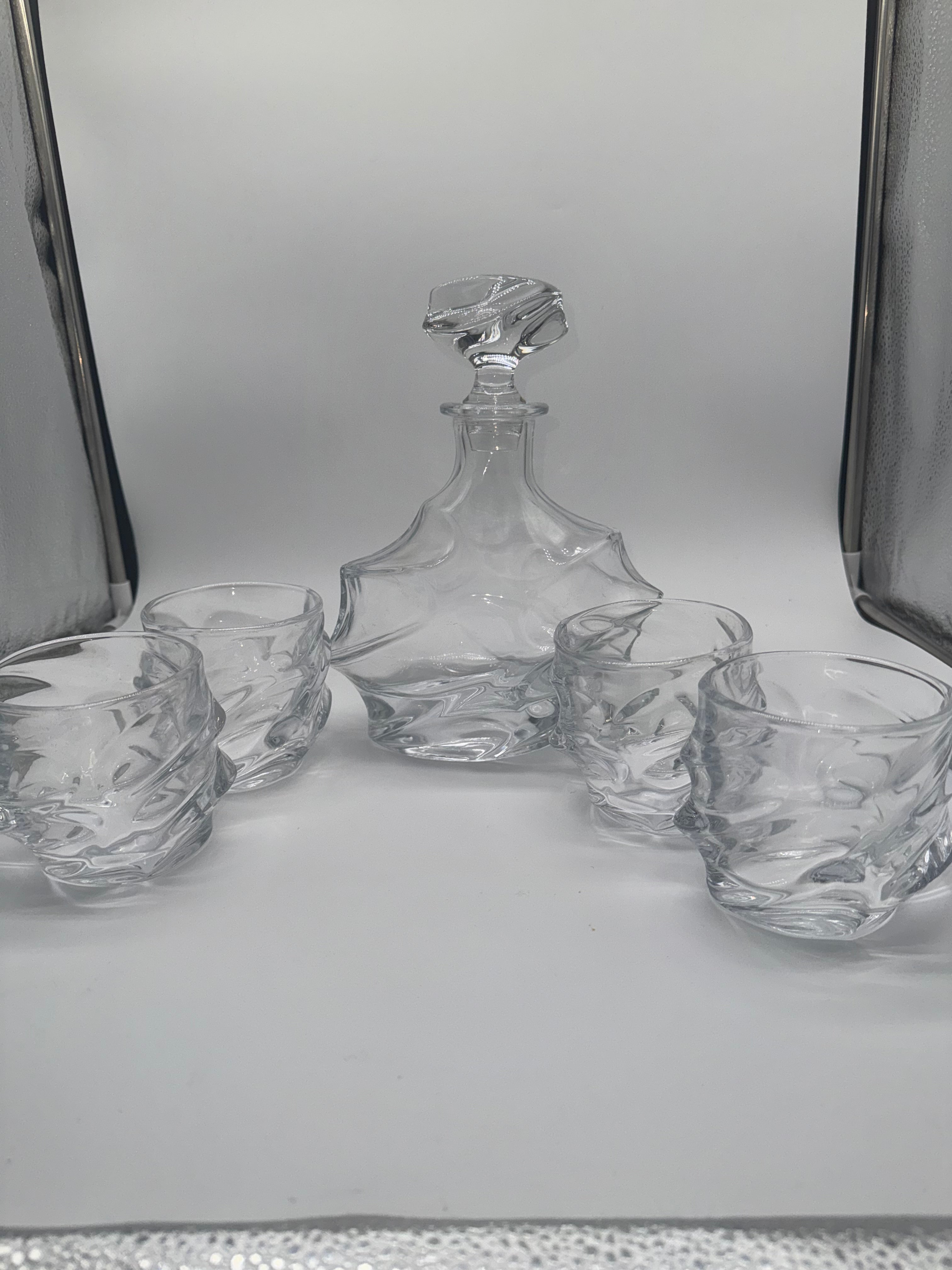 Decanter and glasses set